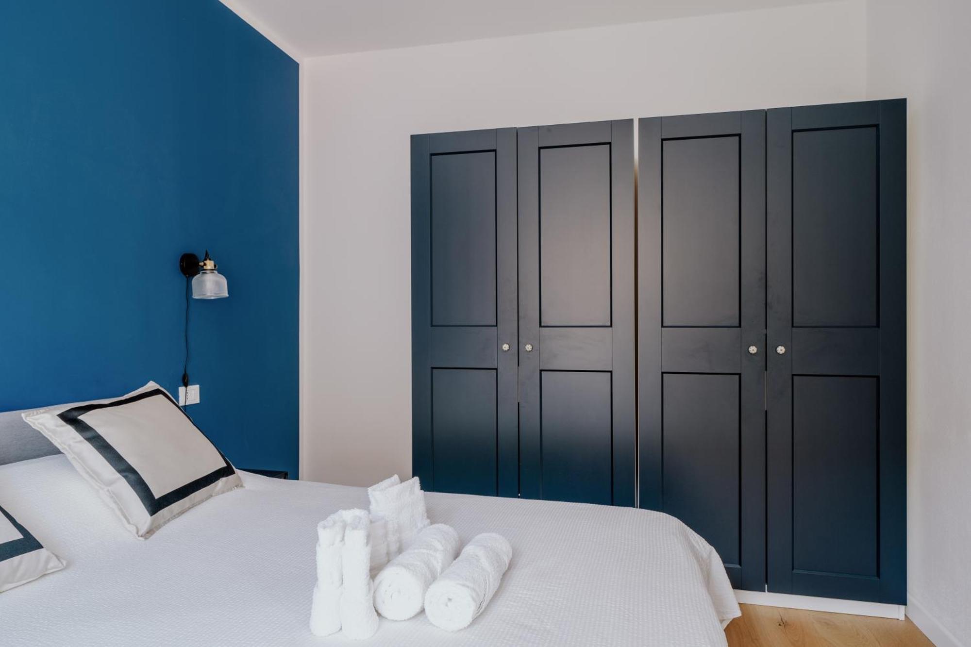 Elegante Appartamento In Marina Triest Exterior foto